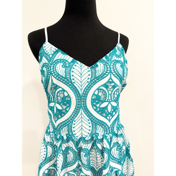 BTFL life embroidered dress L. PERFECT for summer parties! - Picture 2 of 12